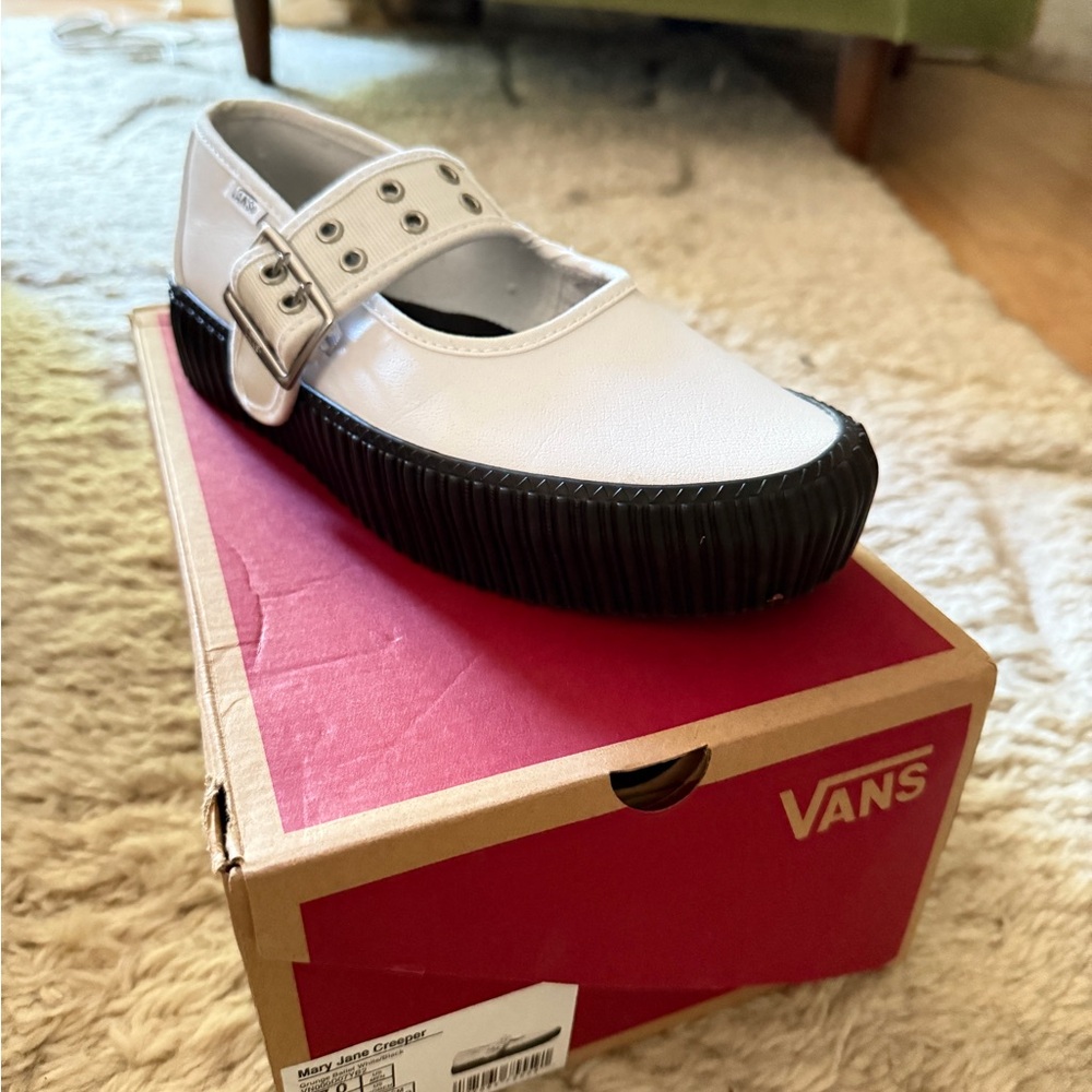 🆕 NEVER WORN Vans Mary Jane Creepers